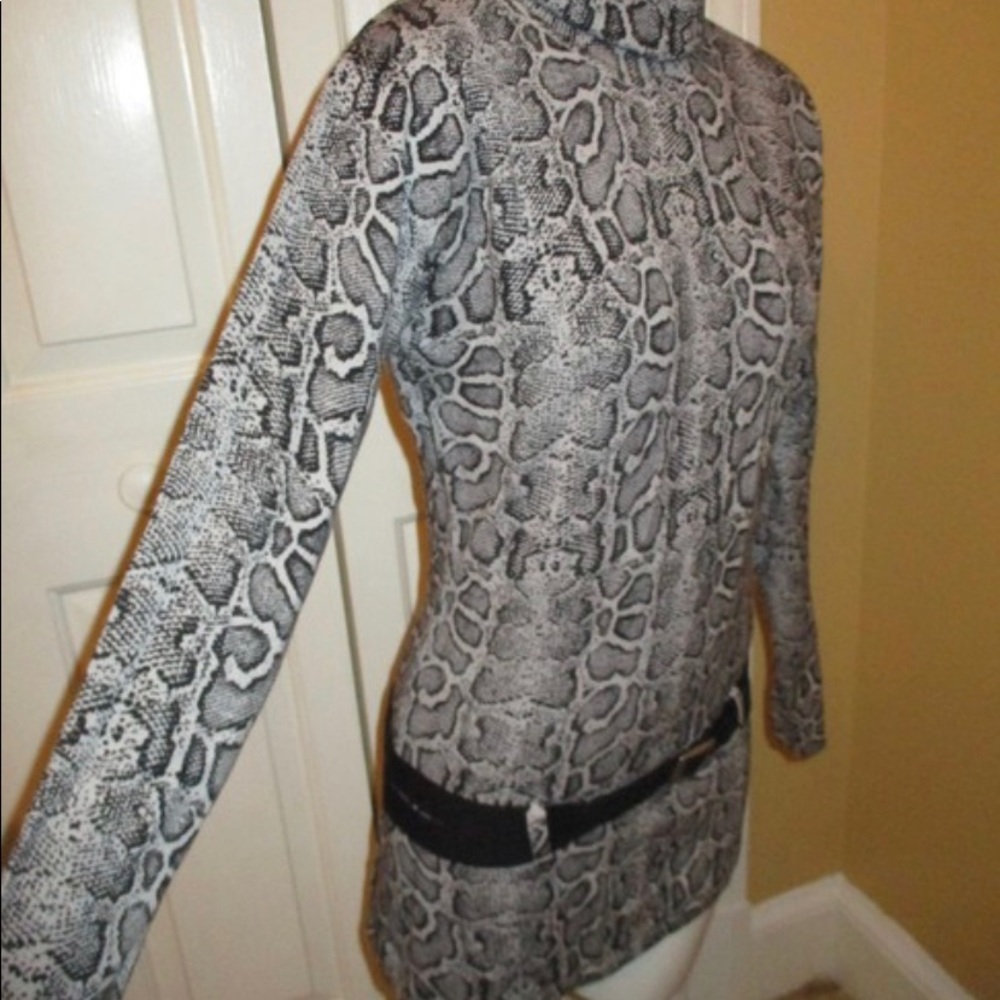 Obermeyer Stretch Knit Snakeskin Turtle Neck